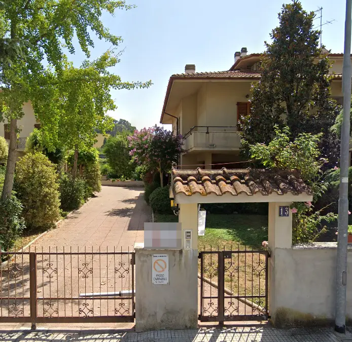 Fabbricati Costruiti Per Esigenze Commerciali · Falconara Marittima
