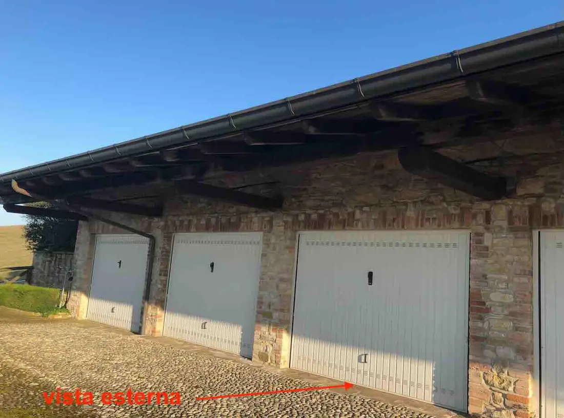 Garage O Autorimessa · Gazzola