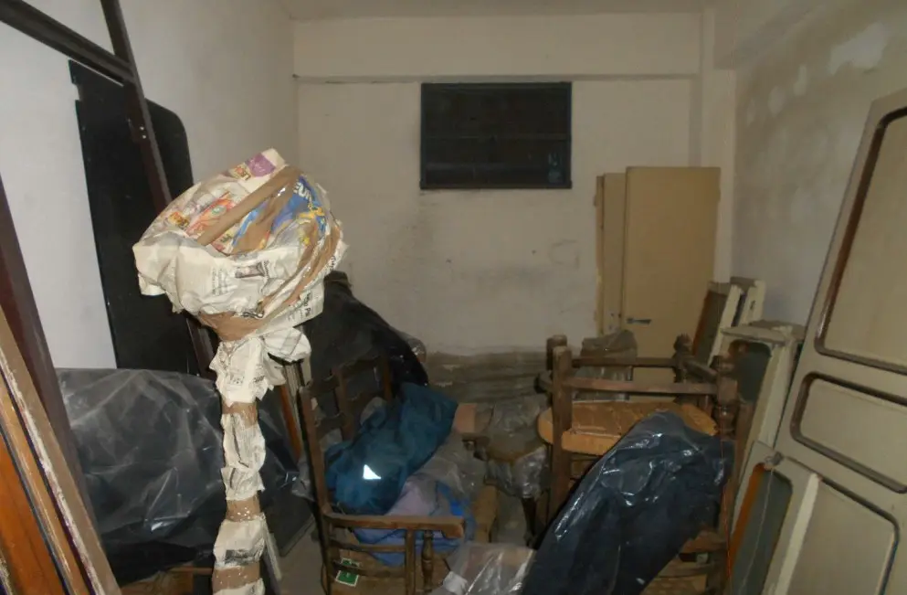 Magazzini E Locali Di Deposito · Messina