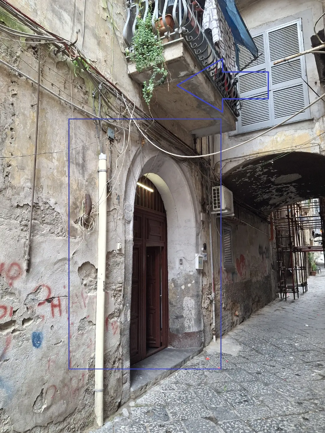 Abitazione Di Tipo Popolare · Napoli