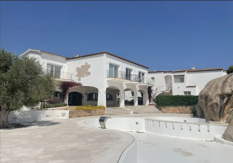 Albergo E Pensione · Arzachena