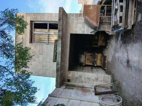 Magazzini E Locali Di Deposito · Lecce