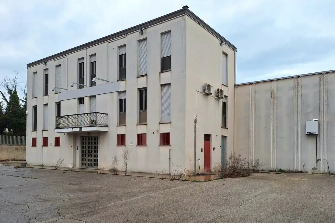 Fabbricati Costruiti Per Esigenze Industriali · Civitanova Marche