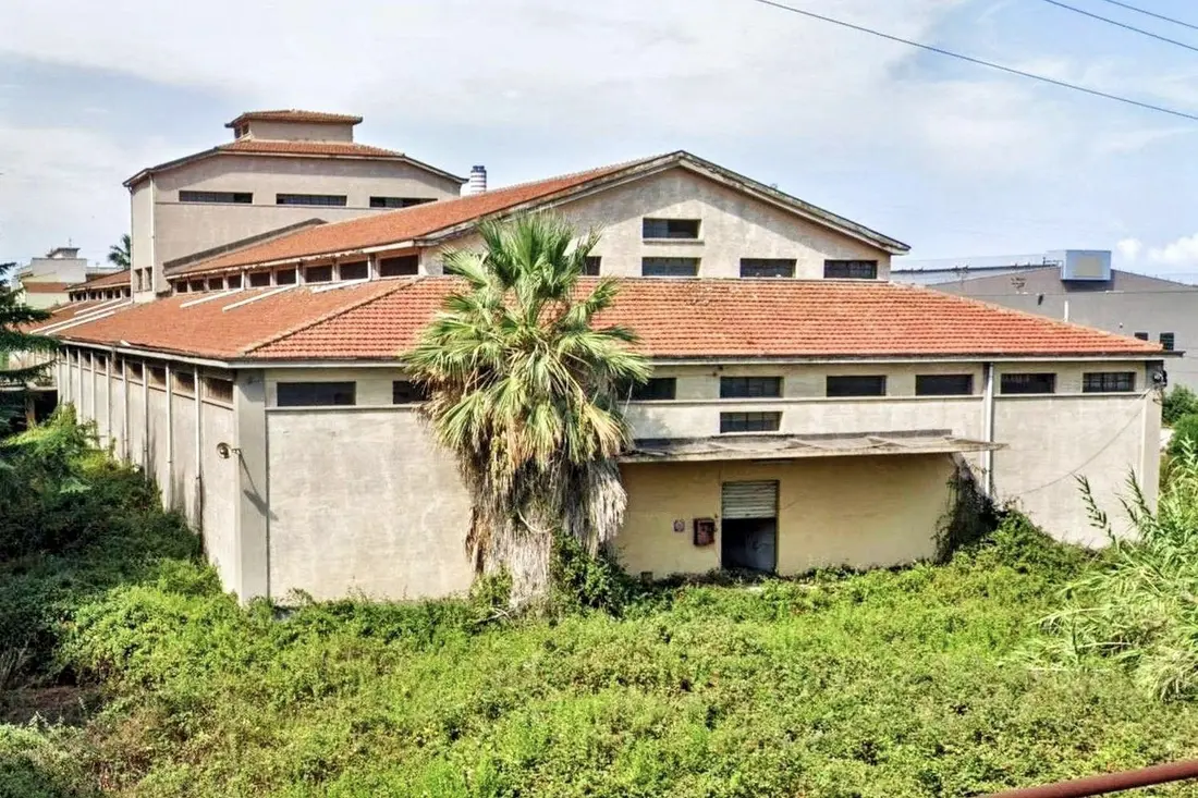 Fabbricati Costruiti Per Esigenze Industriali · Pace del Mela