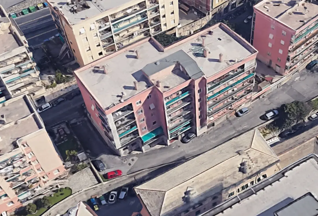 Posto Auto · Genova