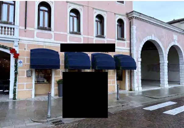 Negozi, Botteghe · Maniago