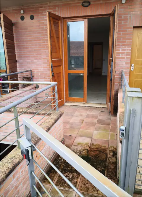 Abitazione Di Tipo Economico all'asta a Monteriggioni (SI)