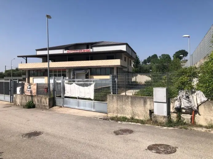 Fabbricati Costruiti Per Esigenze Commerciali · San Giorgio del Sannio