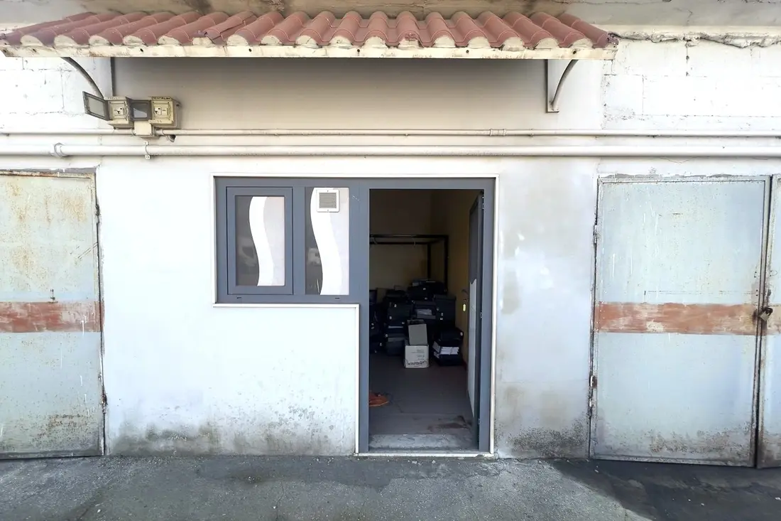 Fabbricati Costruiti Per Esigenze Commerciali · Taranto