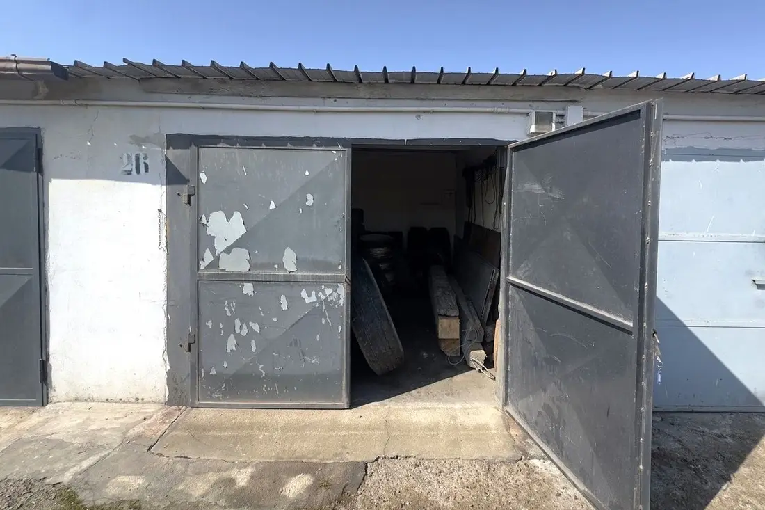 Fabbricati Costruiti Per Esigenze Commerciali · Taranto