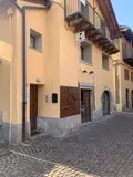 Fabbricati Costruiti Per Esigenze Commerciali all'asta a Oulx (TO)