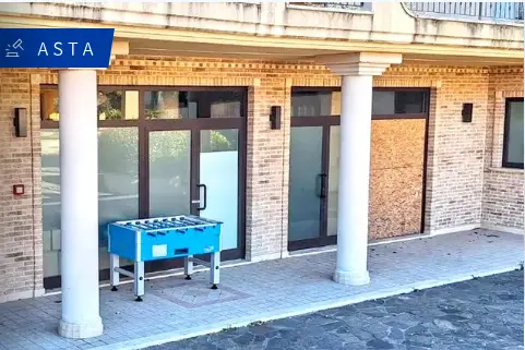 Negozio · Cingoli