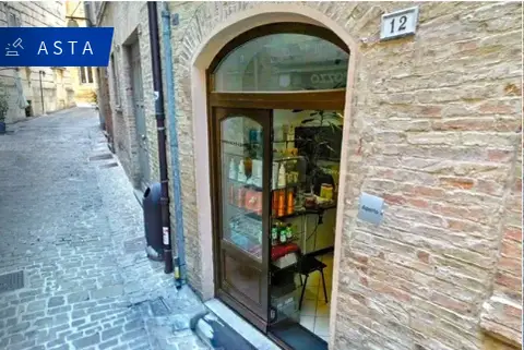 Negozio all'asta a Macerata (MC)