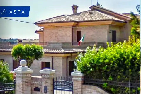 Abitazione Di Tipo Economico · Cingoli