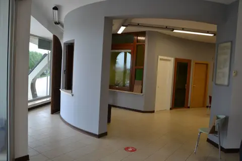 Negozio all'asta a San Sostene (CZ)