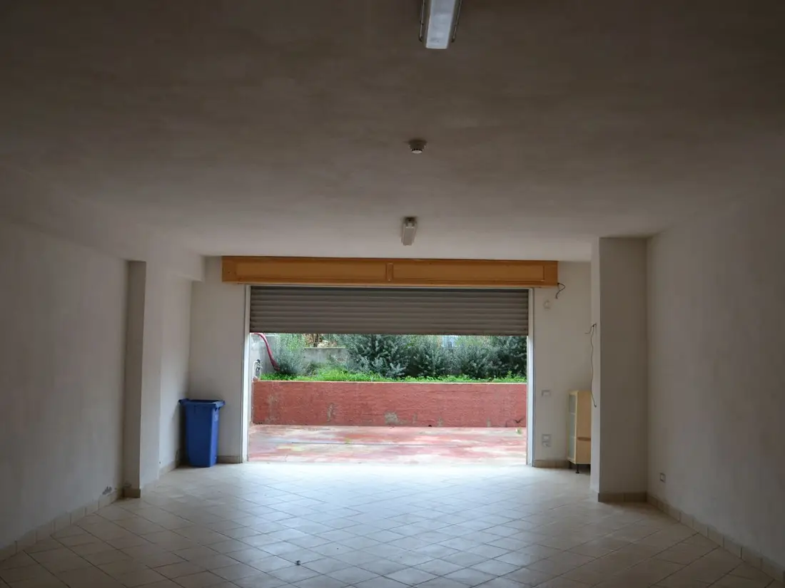 Posto Auto · San Sostene