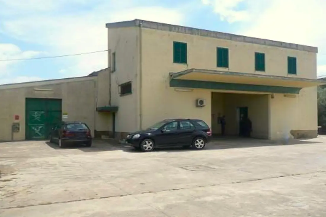 Magazzini E Locali Di Deposito · Cagliari