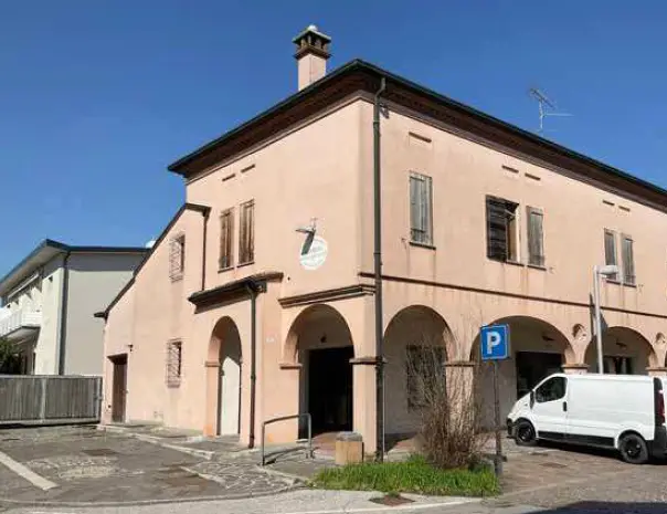 Abitazione Di Tipo Civile · Curtatone