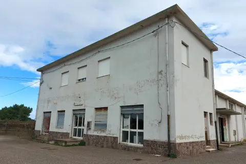 Fabbricati Costruiti Per Esigenze Commerciali all'asta a Pabillois/pabillonis (-)