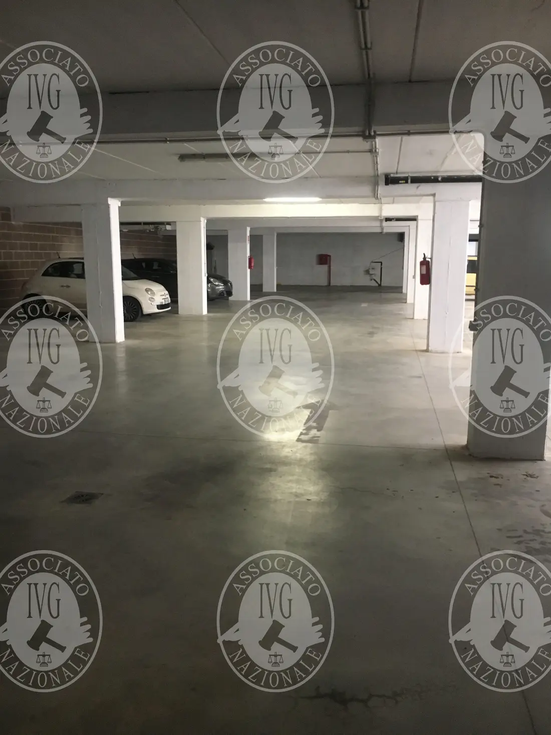 Posto Auto · Pomezia