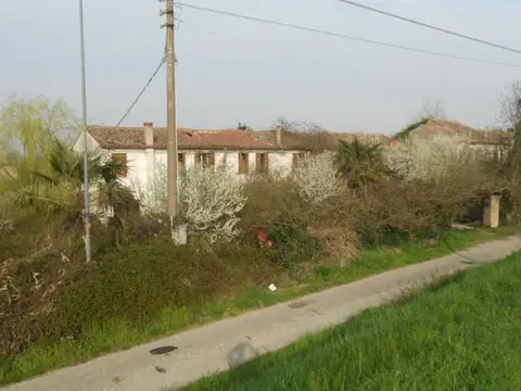 Abitazione Di Tipo Economico all'asta a Villanova Marchesana (RO)