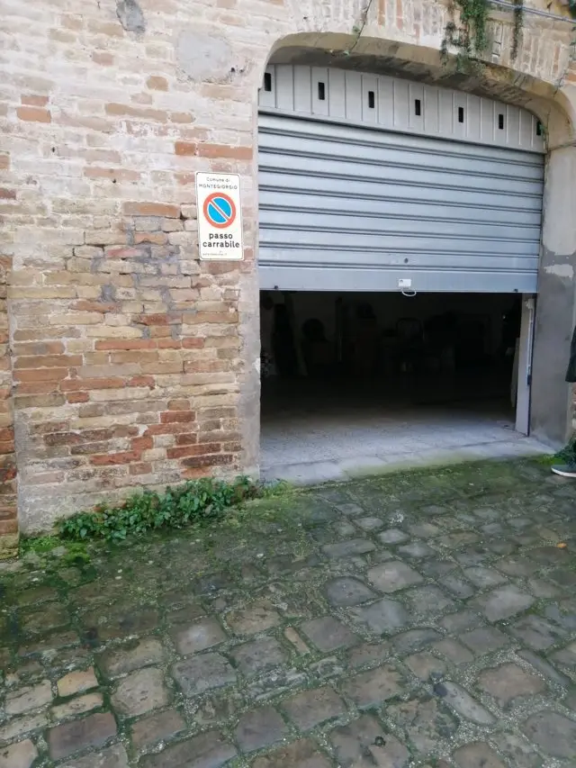 Magazzino · Montegiorgio
