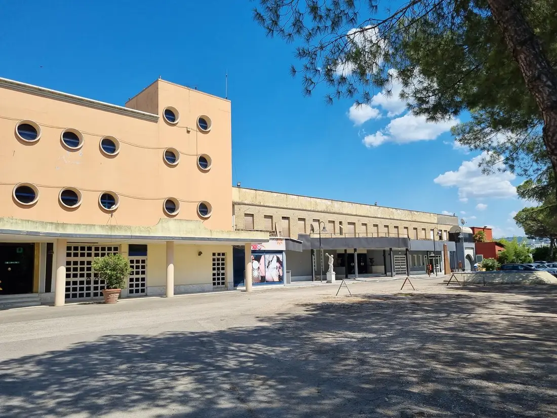 Fabbricati, Locali Sportivi Con Fini Di Lucro · Deruta